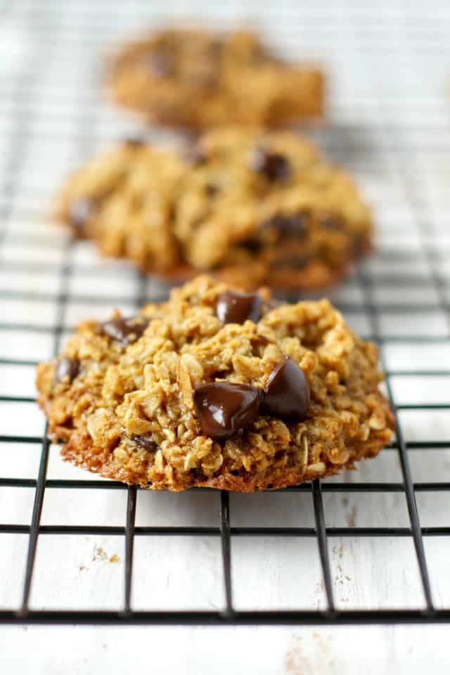 Soft and chewy healthy oatmeal cookie recipe