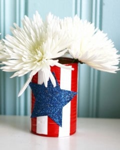 DIY: Easy Upcycled Patriotic Vase.
