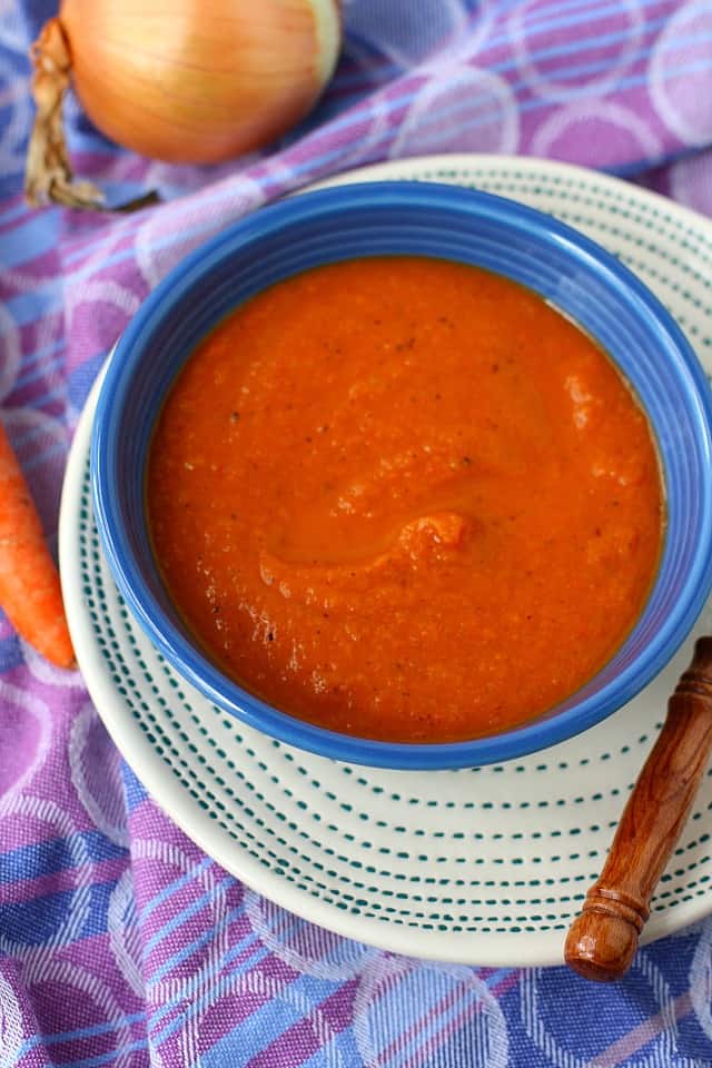 creamy tomato carrot soup
