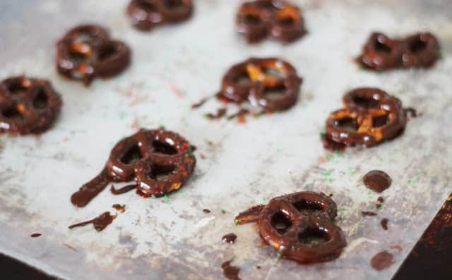 recipe for chocolate covered pretzels