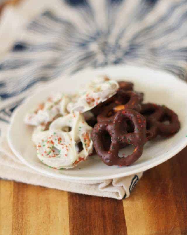 easy chocolate covered pretzels