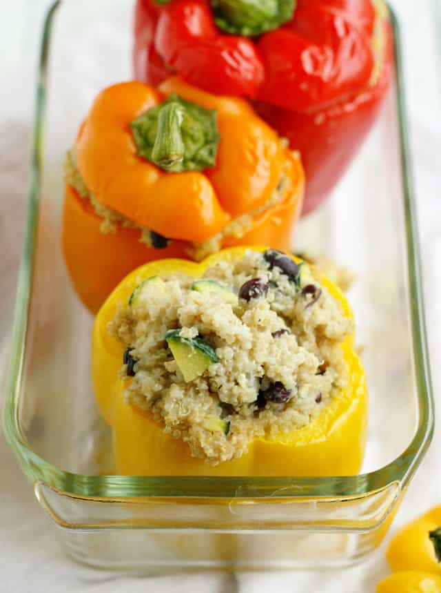 These quinoa stuffed peppers are an easy and tasty dinner!