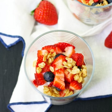 yogurt parfaits with granola and berries