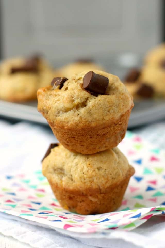 How to make: Banana chocolate mini muffins