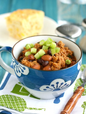 A sweet and tangy recipe for baked bean turkey chili. A great meal for winter weeknights! #comfortfood
