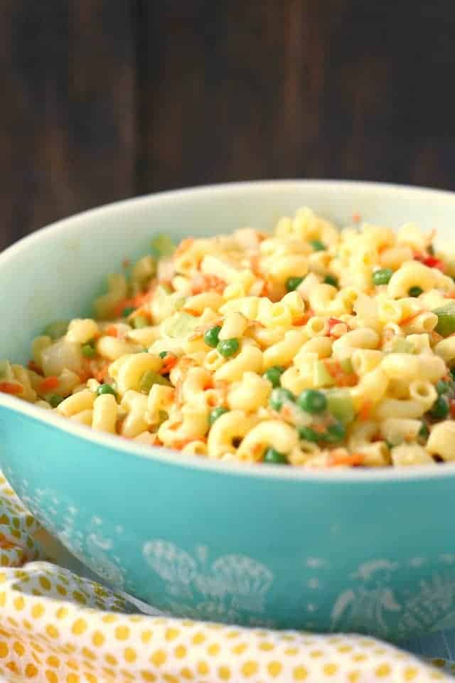 classic vegan macaroni salad in a pyrex bowl
