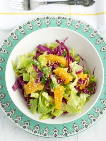 Orange romaine salad with sweet sesame dressing is refreshing for the summer!
