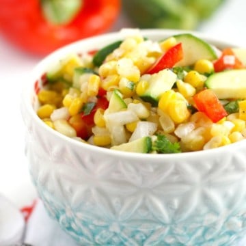 A fresh and colorful picnic corn salad - this is a great side dish for summer! #corn #salad