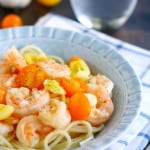 An easy and quick dinner idea: garlic shrimp pasta with tomatoes. A fast meal for busy nights! #thereciperedux #glutenfree