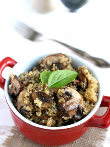 Garlic mushroom quinoa...this is my FAVORITE way to eat quinoa! So much flavor is packed into each and every bite.