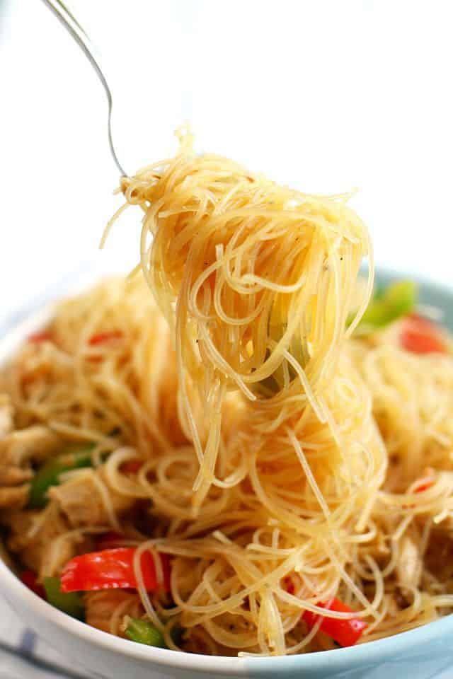 Super simple and super delicious teriyaki noodle recipe. Easy to make and fun to eat!