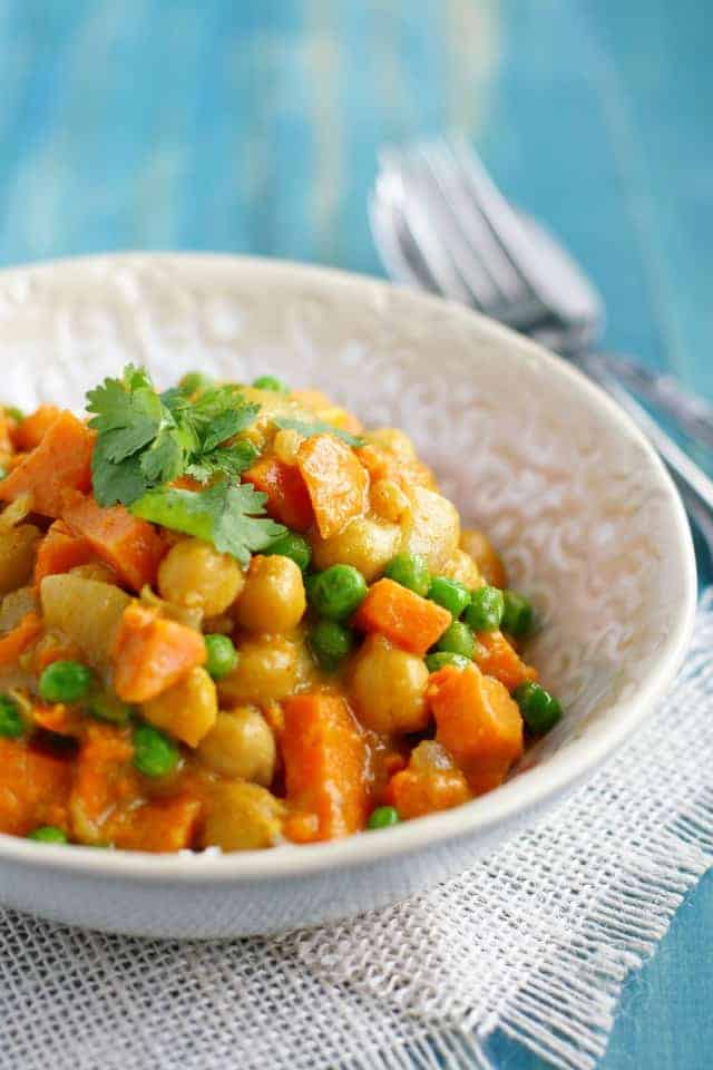Creamy and comforting sweet potato curry recipe - an easy and healthy dinner!