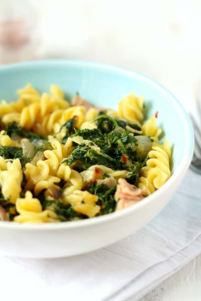 rotini with spinach sauce and ham