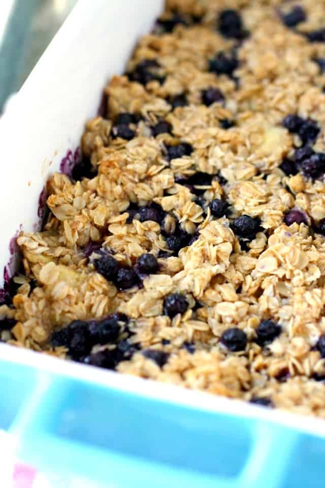 baked oatmeal with berries
