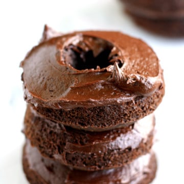 Double chocolate vegan and gluten free donuts are a perfect treat for the weekend!