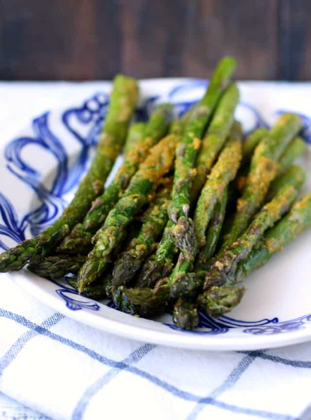 vegan roasted asparagus
