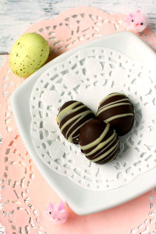 Easy to make chocolate truffle Easter eggs - these just require two ingredients!