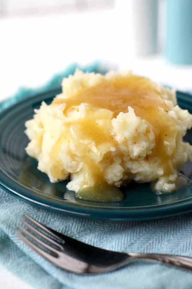 gluten free gravy on mashed potatoes