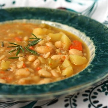 easy rosemary white bean soup recipe