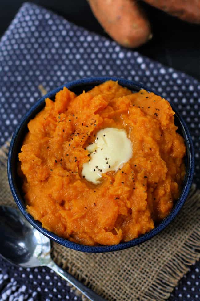 vegan mashed sweet potatoes in a blue bowl