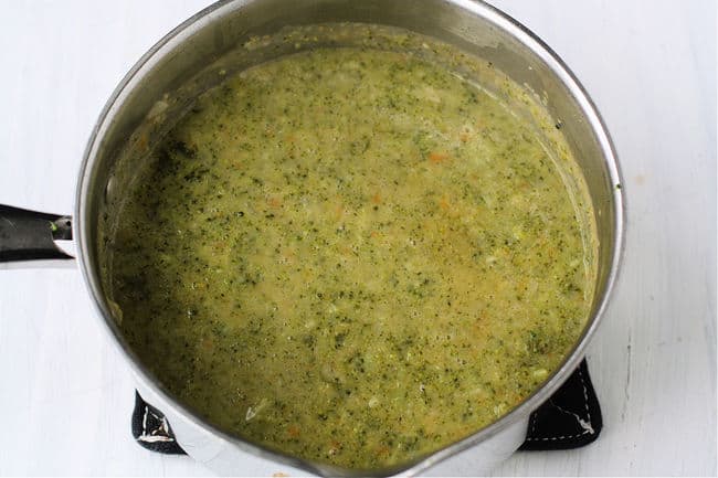 vegan broccoli soup in a pot