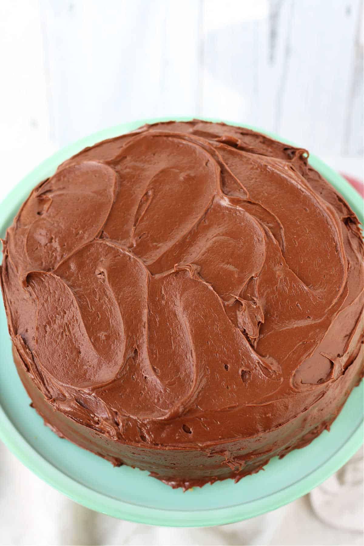 chocolate frosted vegan vanilla cake