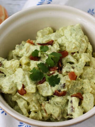 potato salad with bacon and creamy dressing