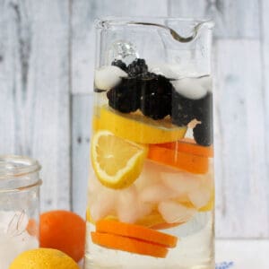 citrus infused water with blackberries