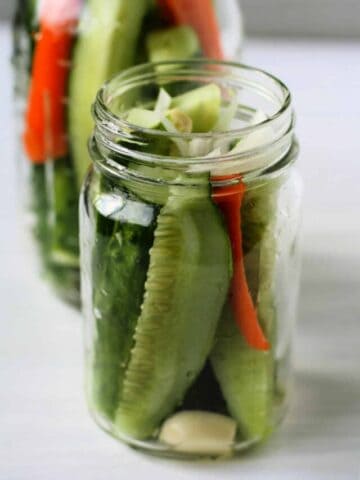 cropped-easy-refrigerator-pickle-recipe-1.jpg