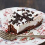 no bake ice cream pie with chocolate chips