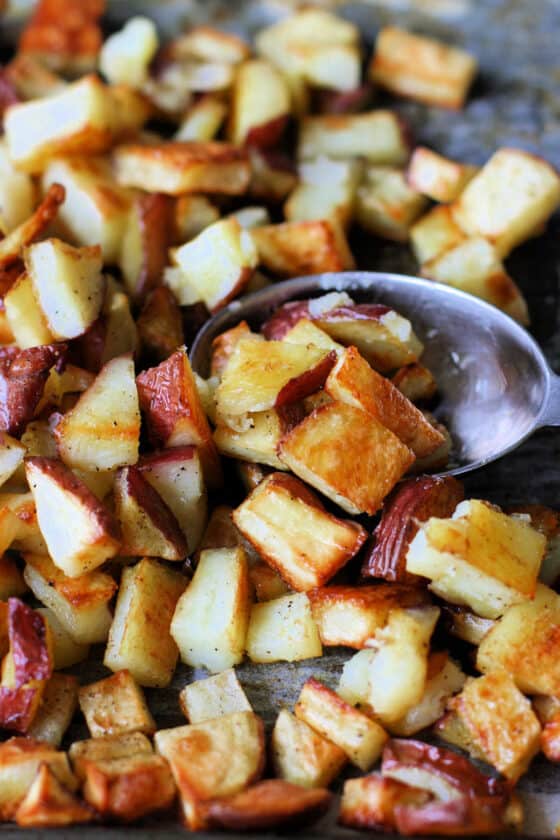 Super Simple Roasted Red Potatoes. - The Pretty Bee