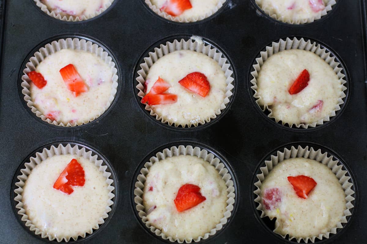 unbaked strawberry muffins