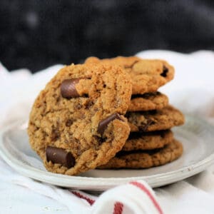 vegan soft batch chocolate chip cookies