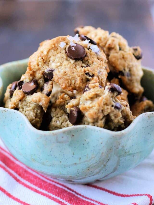Picture of How to Bake Vegan Coconut Oatmeal Cookies - The Pretty Bee