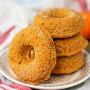 easy vegan pumpkin donuts
