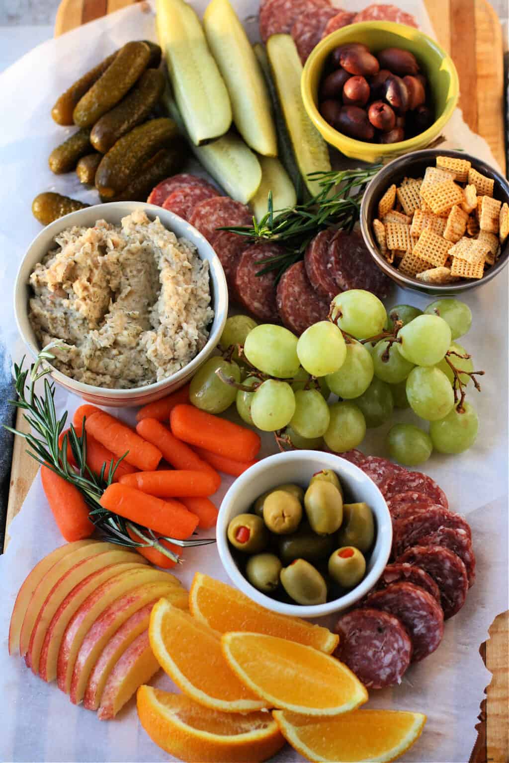 How to Make a Gluten Free Dairy Free Charcuterie Board. - The Pretty Bee