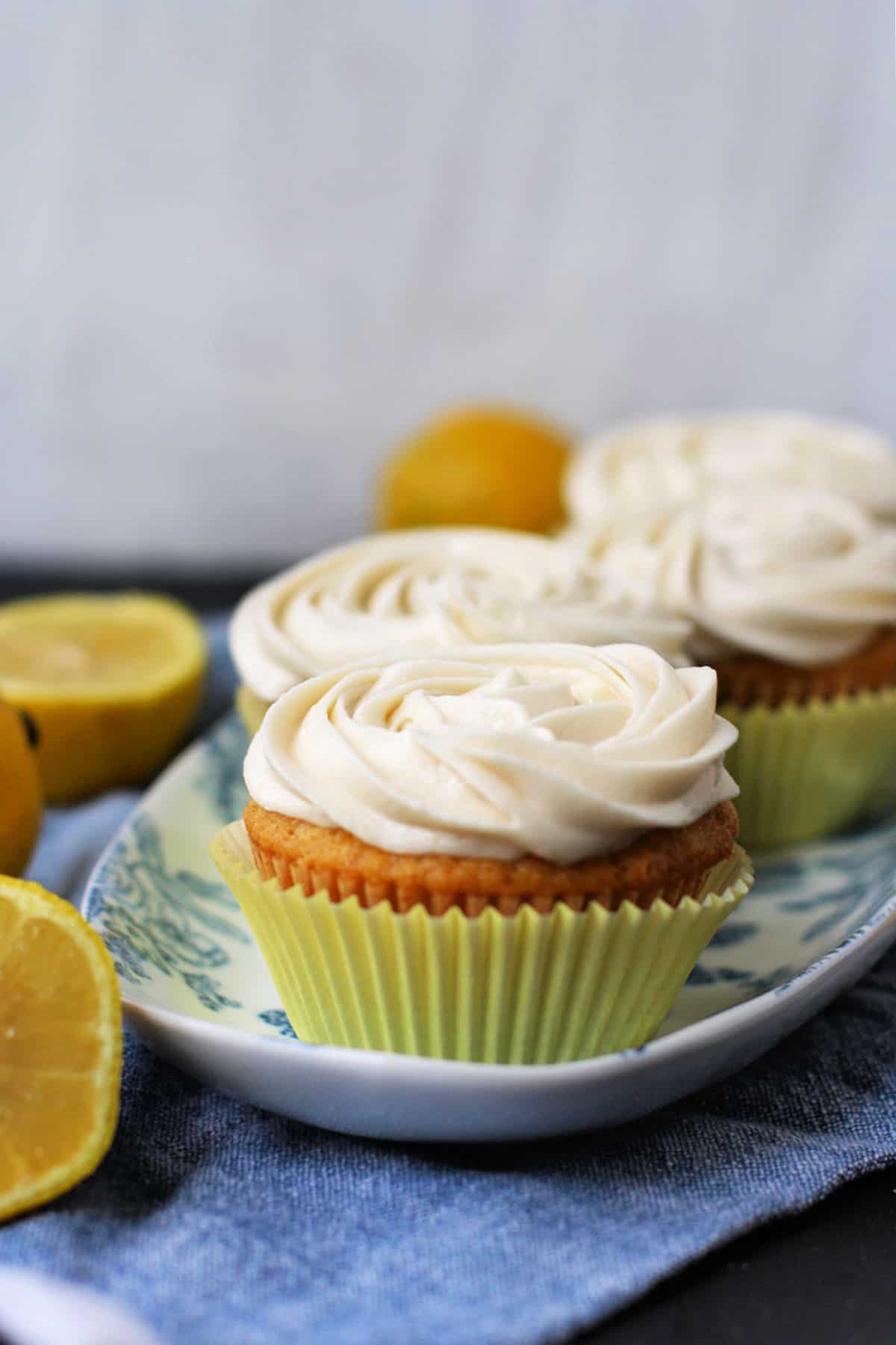 egg free lemon cupcakes