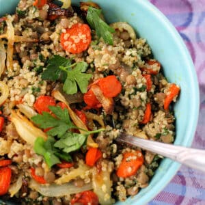quinoa salad with lentils and roasted vegetables