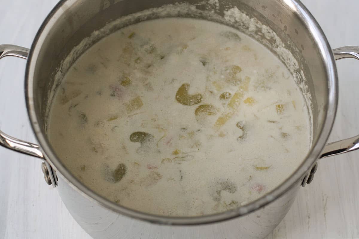 pot of cream of potato soup