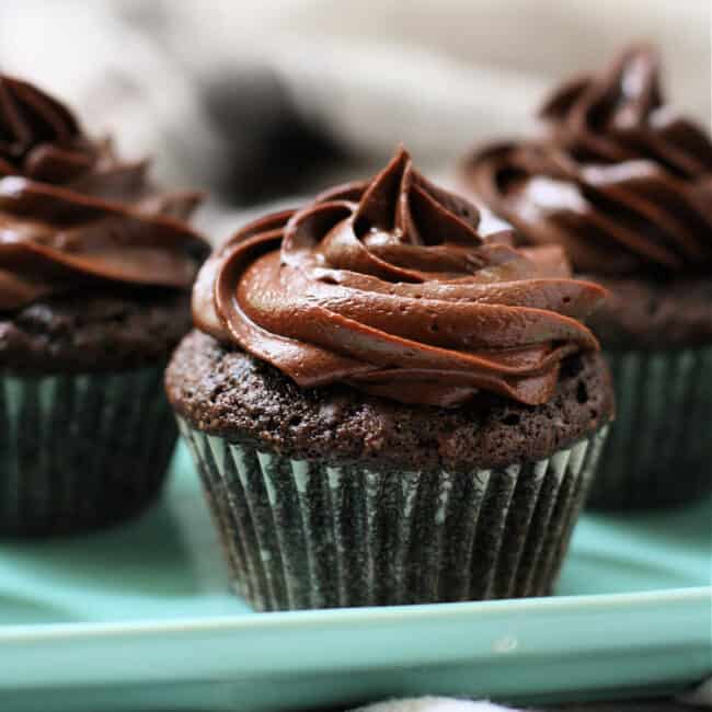 cupcakes with vegan chocolate frosting