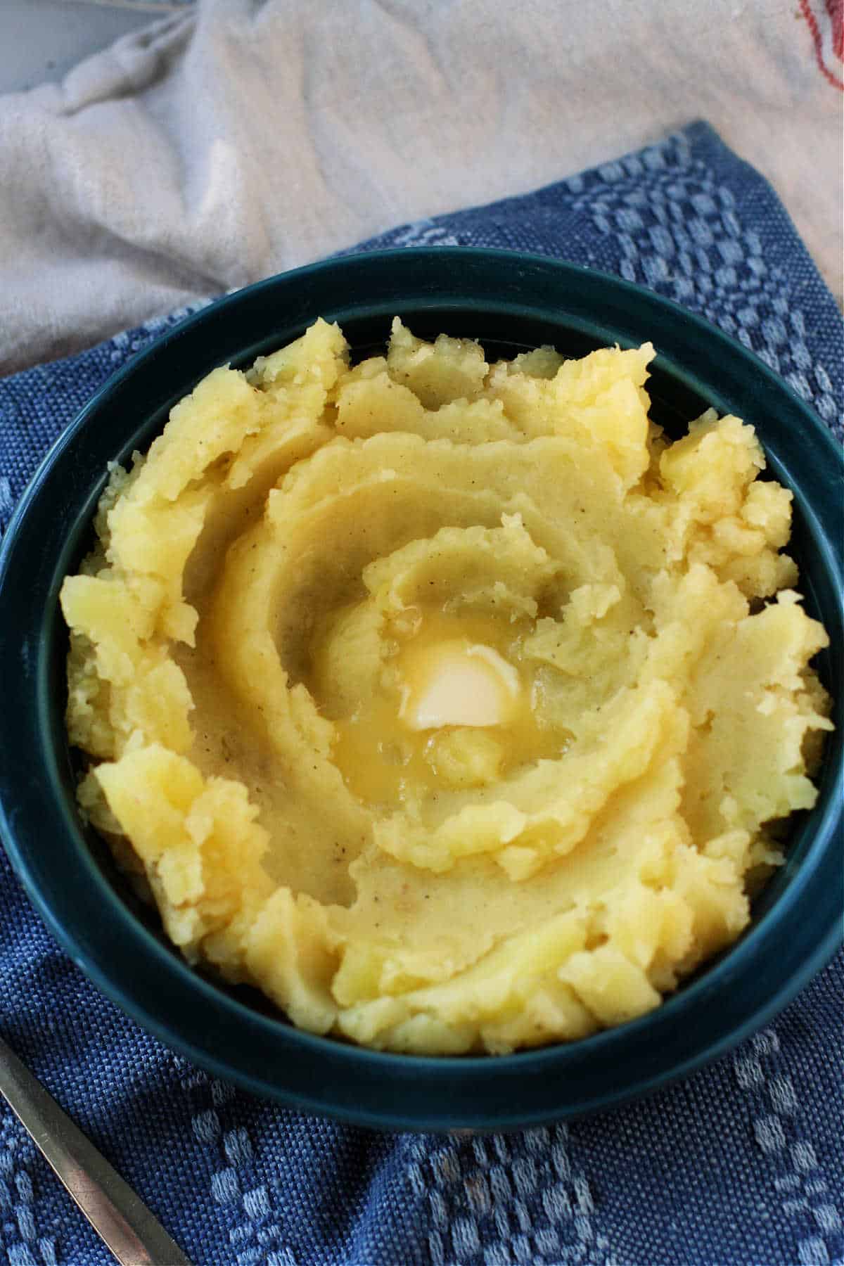 dairy free vegan roasted garlic mashed potatoes