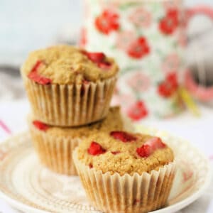 fluffy vegan strawberry muffins