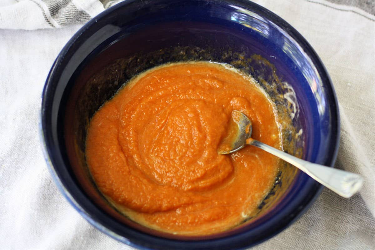 pumpkin puree and vegan buttery spread