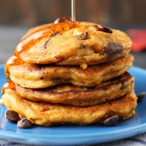 vegan chocolate chip pumpkin pancakes