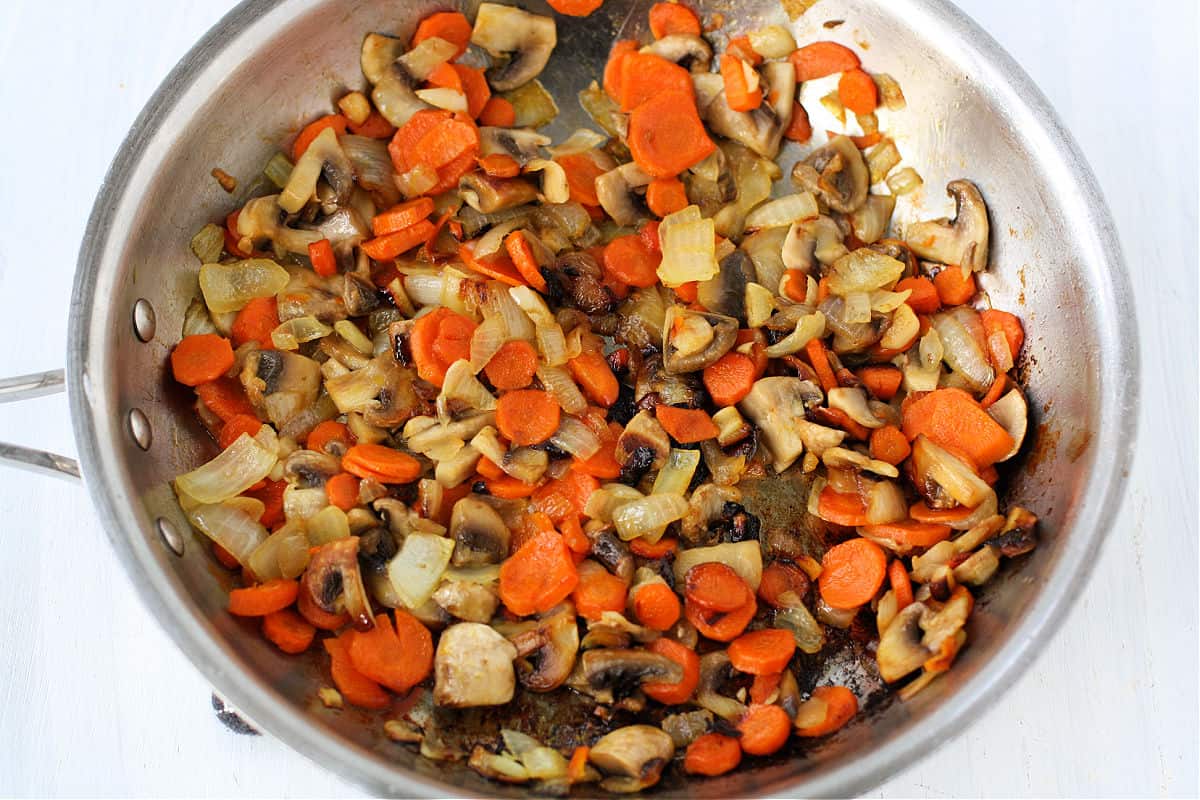 carrots onions and mushrooms