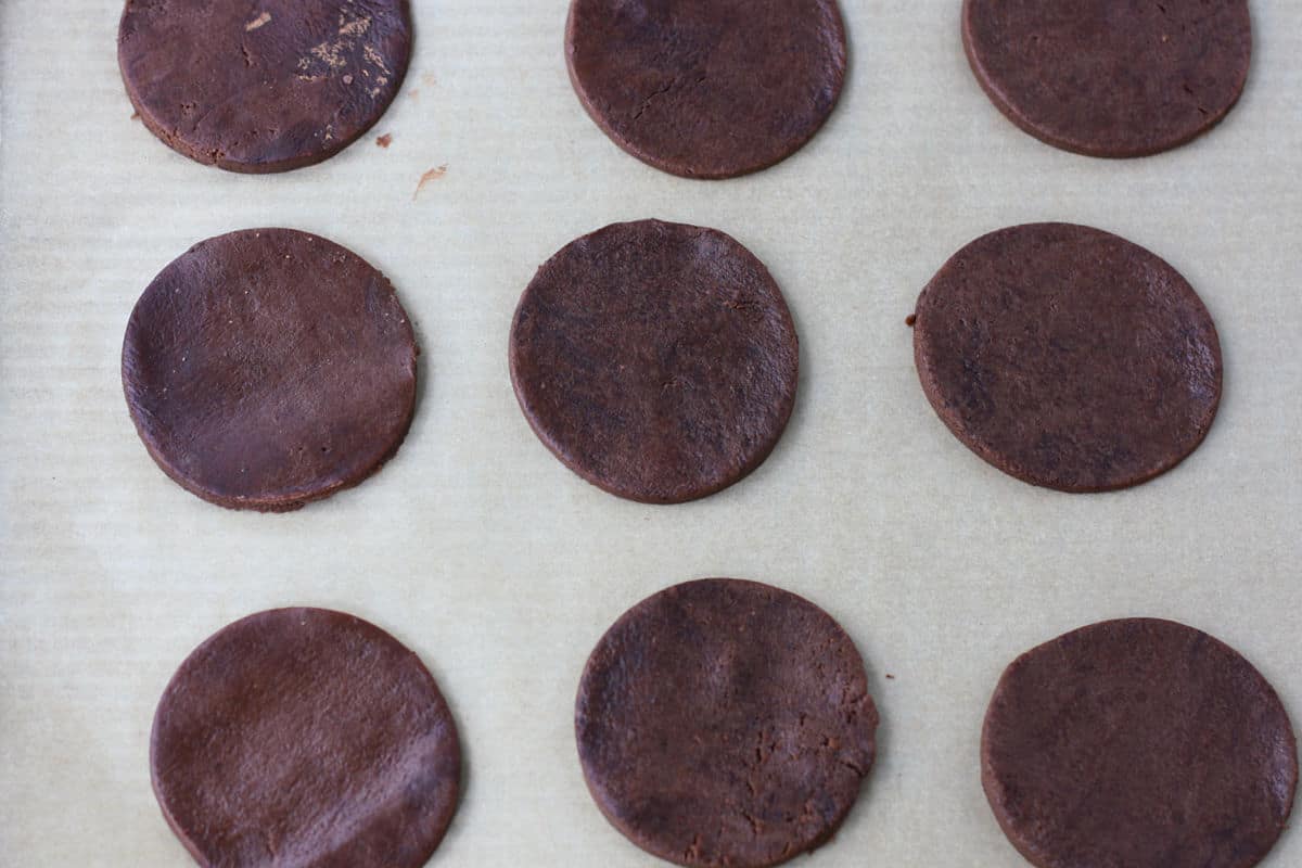 chocolate spiderweb cookies before baking