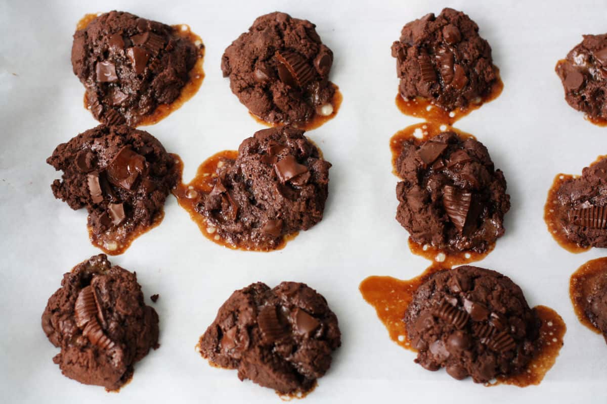 double chocolate caramel cookies after baking