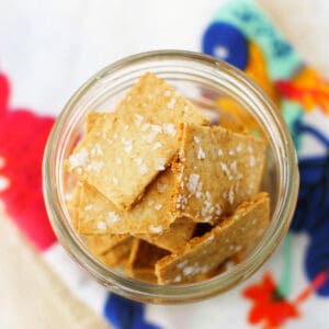 gluten free oatmeal crackers in a jar