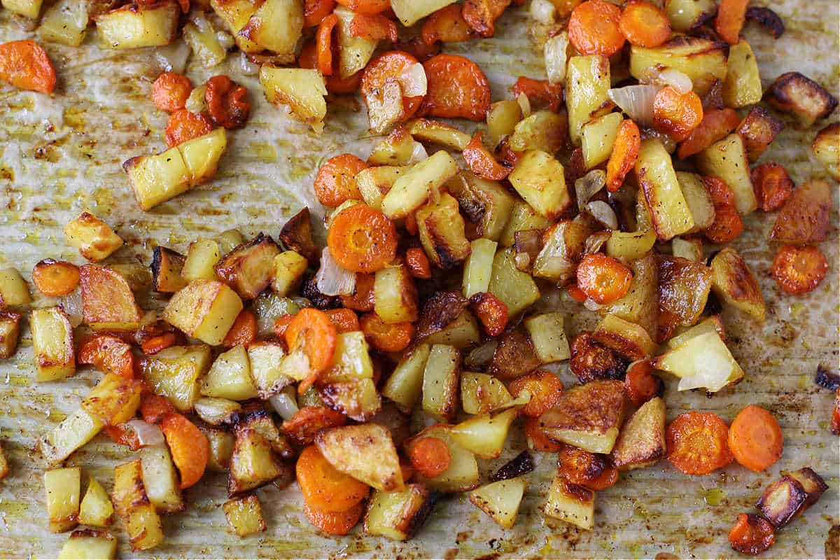 carrots potatoes and onions after roasting