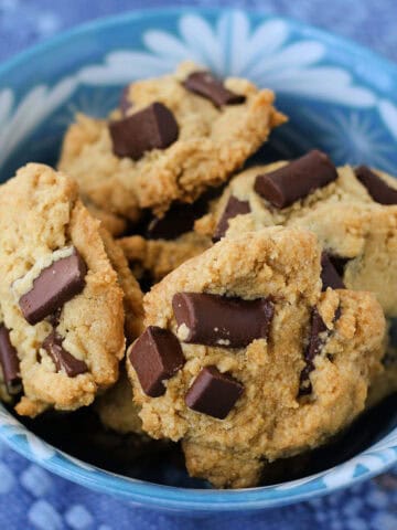 the best gluten free vegan chocolate chip cookie recipe